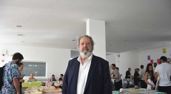 Pacheco Pereira diz que a política está a ceder lugar ao marketing nas campanhas eleitorais