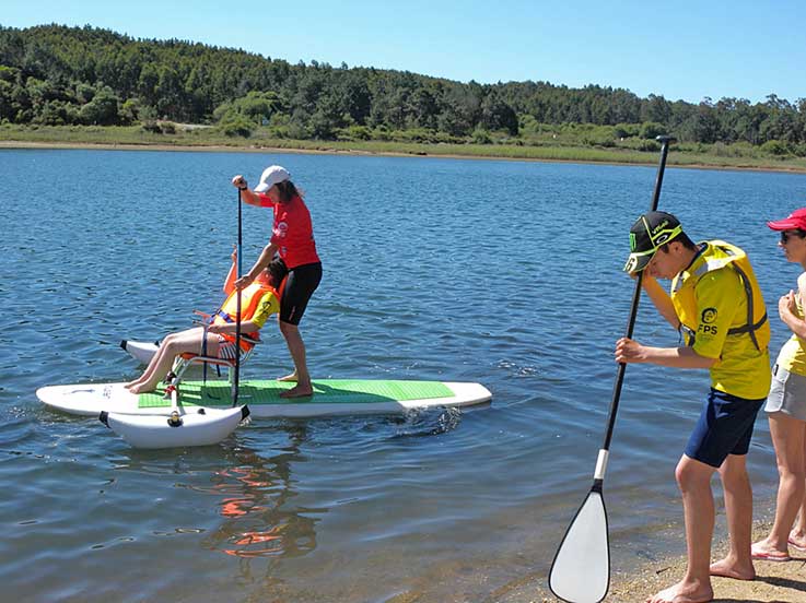 Óbidos promoveu clínica de SUP Adaptado na Lagoa de Óbidos