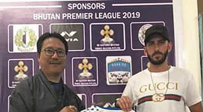 Carlos Branco vai jogar na Liga da Ásia