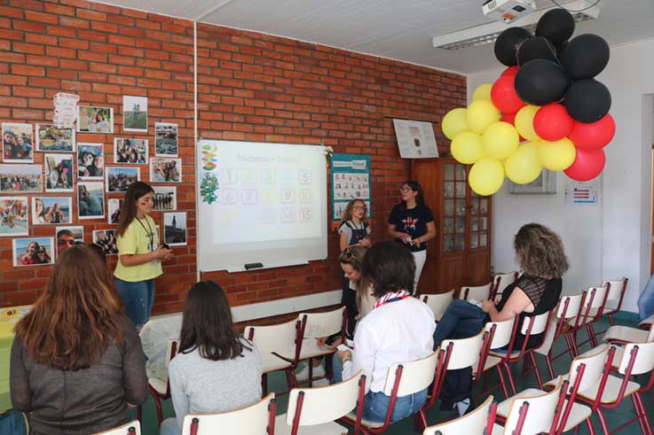 Dia do agrupamento abriu portas da D. João II aos pais e aos futuros alunos
