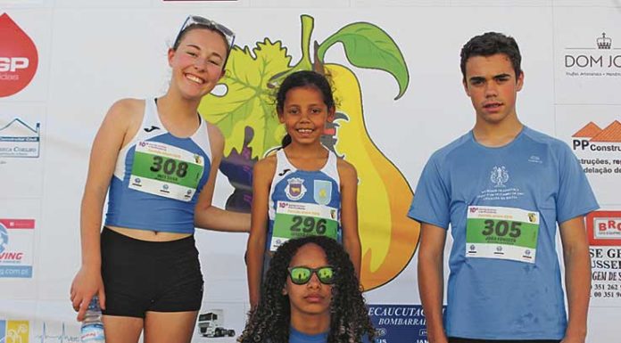 Atletas da Atouguia da Baleia participaram na Corrida do Vinho e da Pera Rocha