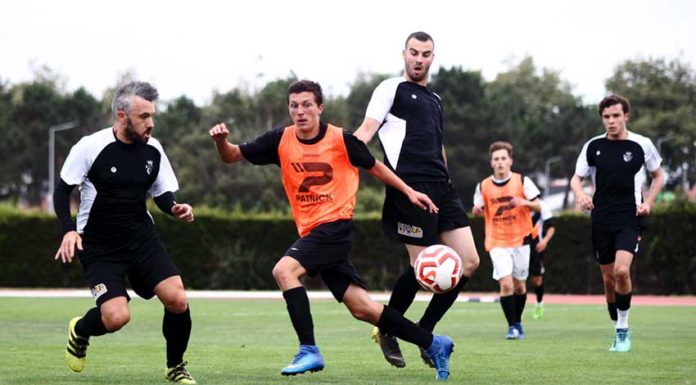 Caldas venceu os juniores, perdeu com o Oriental e o Al Nassr