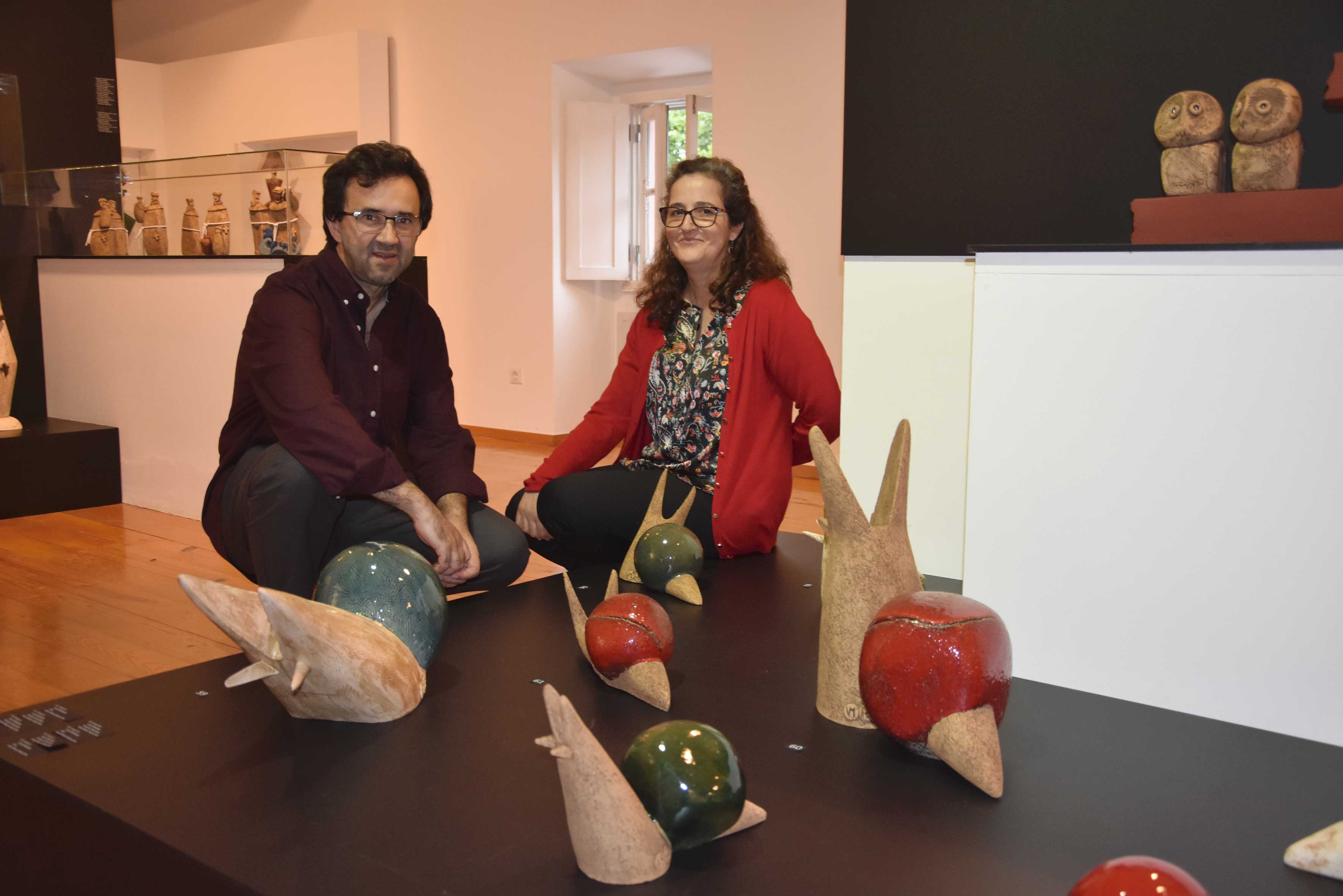 A cerâmica a quatro mãos de Victor e Helena