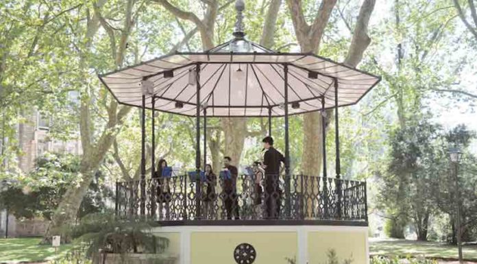 Coretos – de palcos da música a espaços de memória colectiva