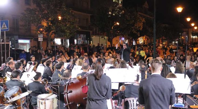 Bandas na Praça da Fruta até ao final de Julho