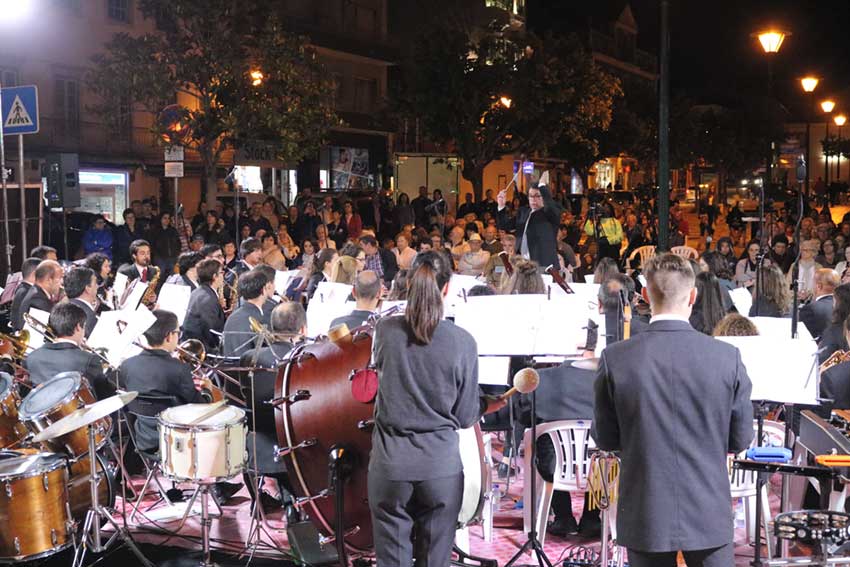 Bandas na Praça da Fruta até ao final de Julho