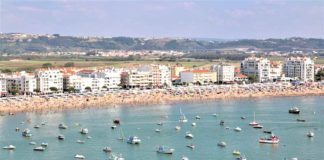 São Martinho do Porto lidera procura por casas de férias