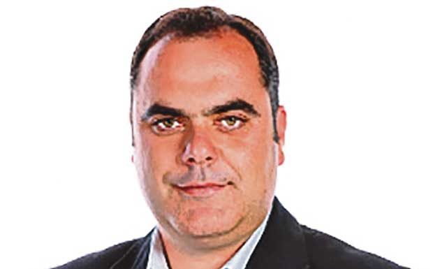 José Quintino não quer tomar vacina antes dos seus bombeiros