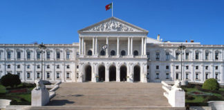 Uma dezena de caldenses já foram deputados na Assembleia da República