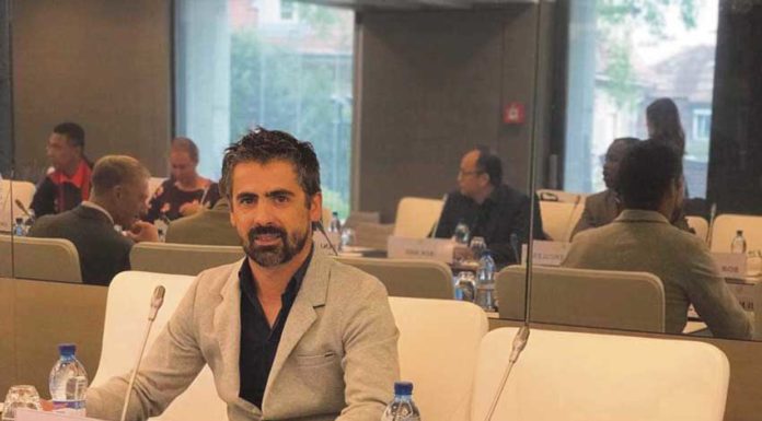 Treinador natural de Caldas da Rainha conclui com distinção formação internacional