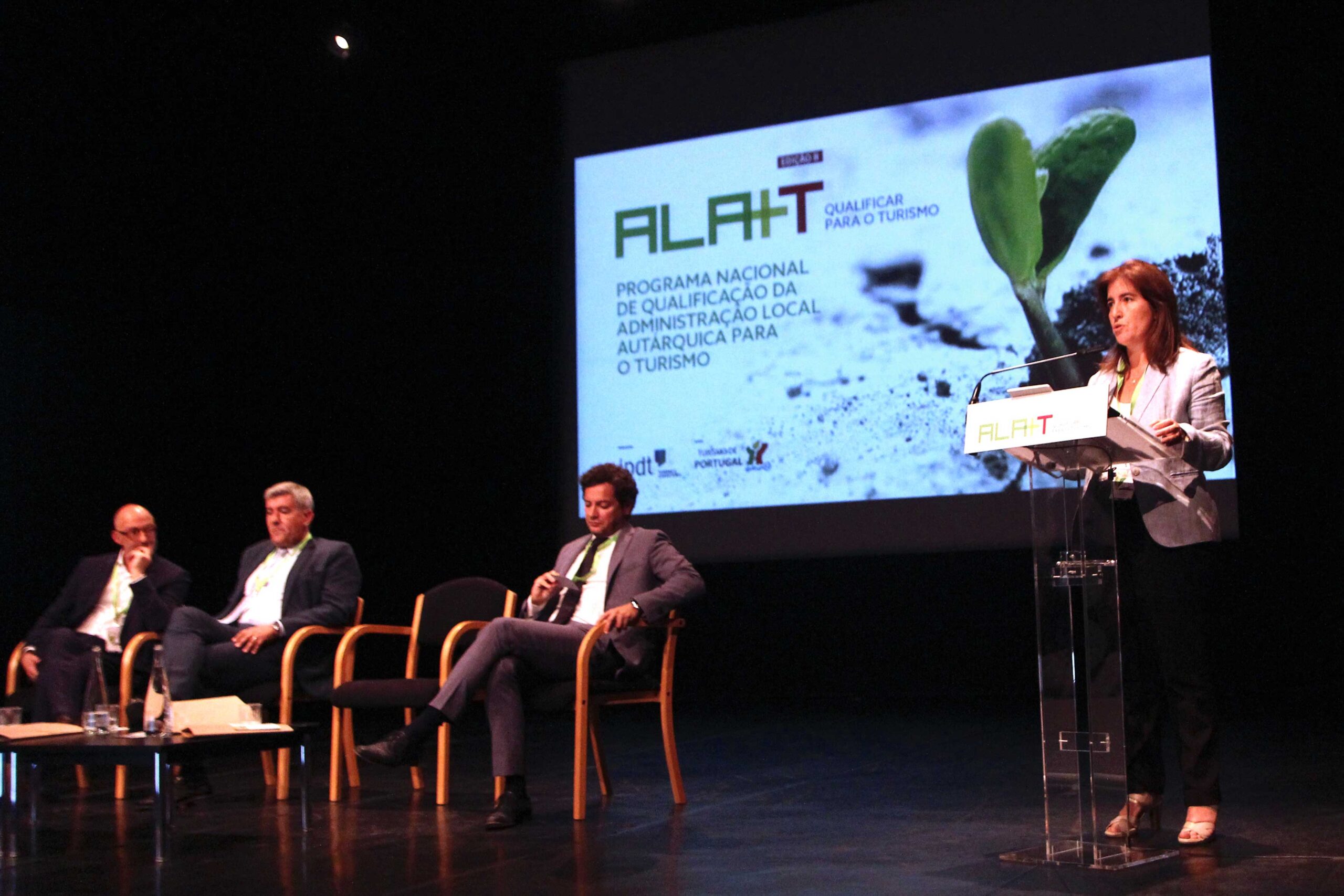 Tinta Ferreira pede medidas de qualificação para os imigrantes no sector do turismo