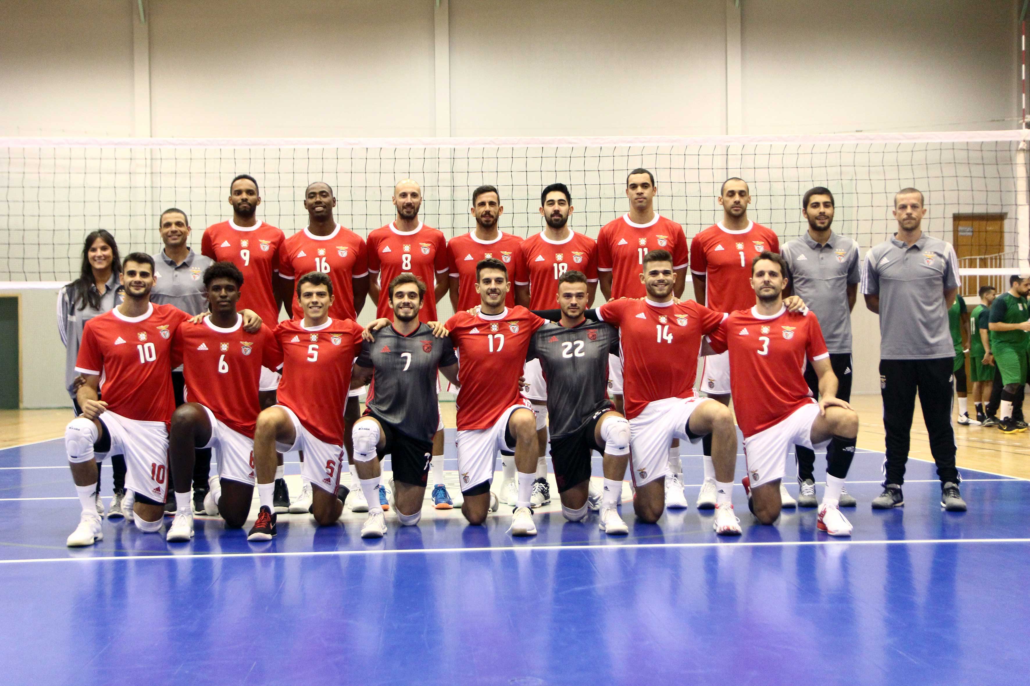 Sporting das Caldas apresentou equipa com o Benfica