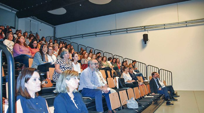 “O isolamento dos mais jovens deve preocupar toda a sociedade”
