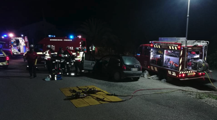 Acidente em A-dos-Negros causa cinco feridos