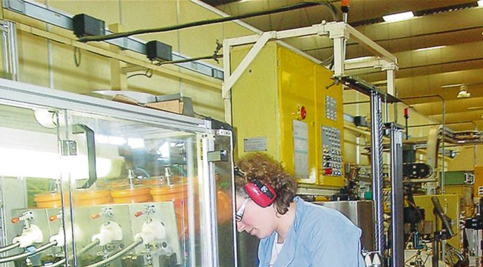 Shaeffler emagrece para evitar encerramento