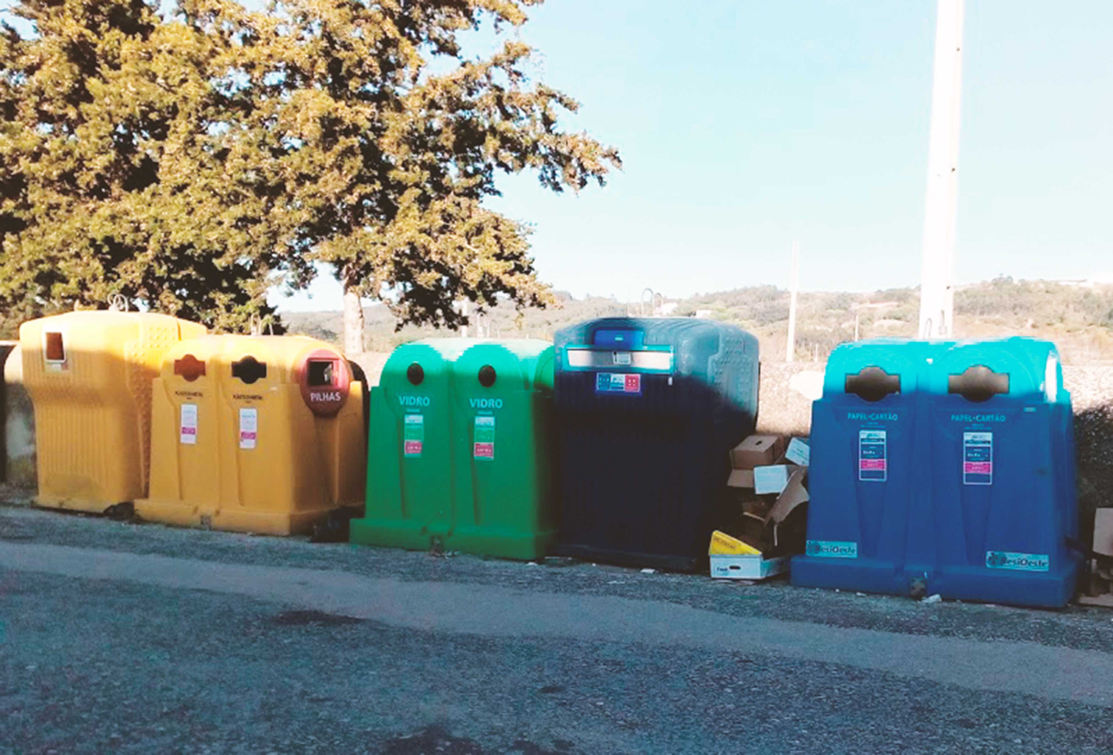 Em Alfeizerão colocar resíduos nos Ecopontos será tão difícil?