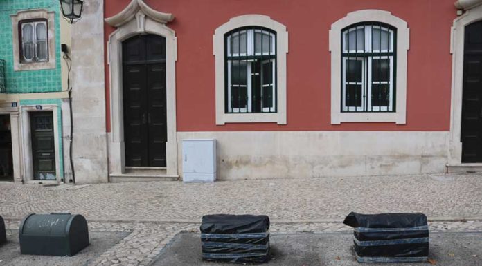 Ecopontos da Praça da Fruta não funcionam há seis meses