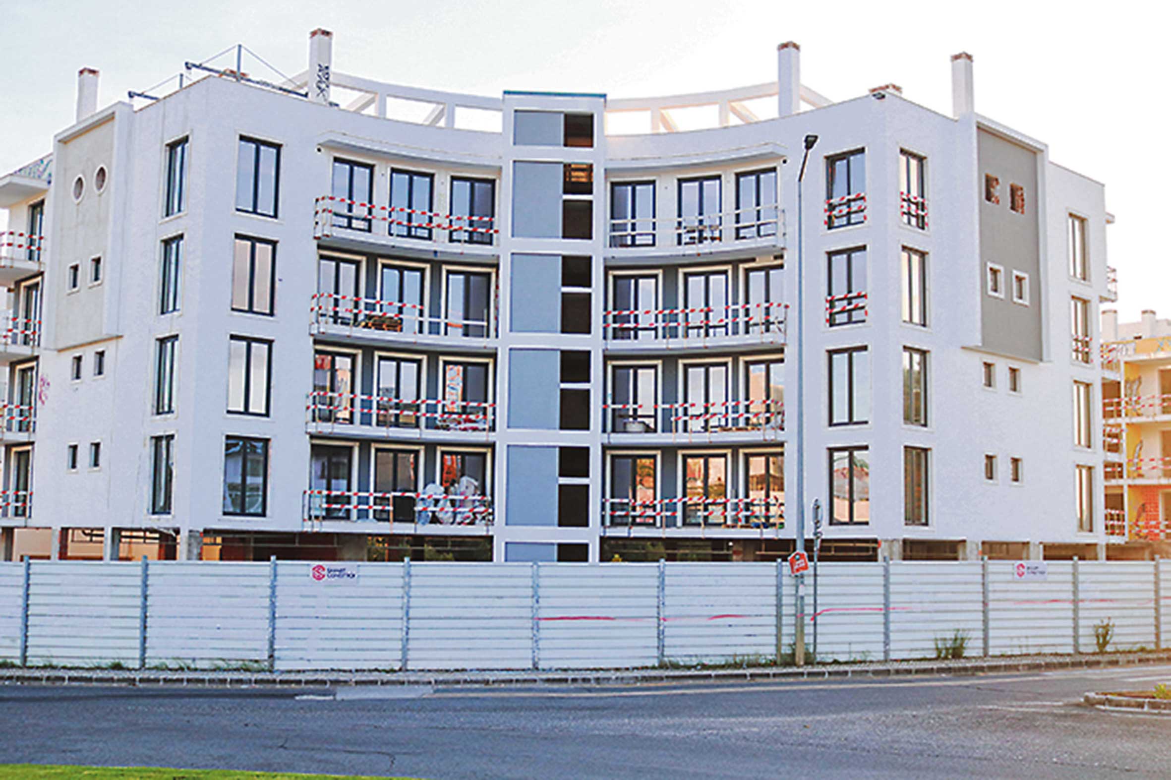 Prédios na rotunda da EDP  concluídos no início de 2020