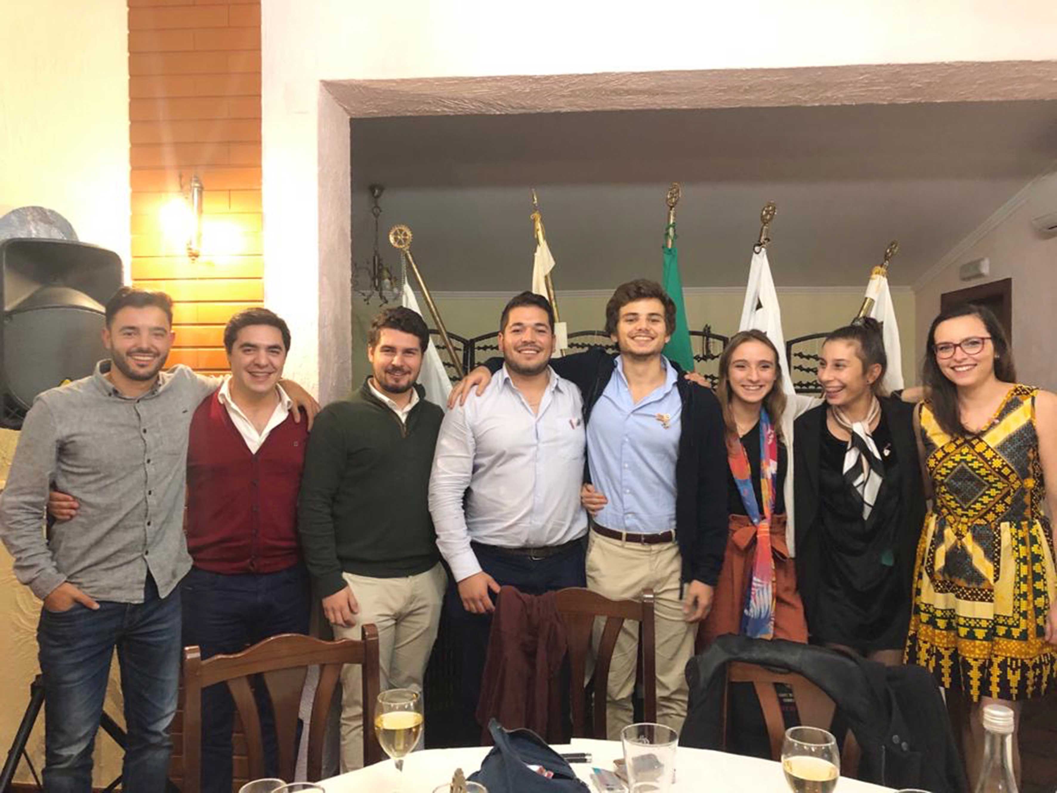 Jovens rotaract mostram dinamismo empresarial caldense