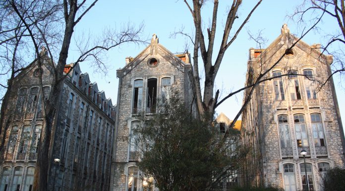 Hotel nos Pavilhões do Parque pode arrancar no início do ano