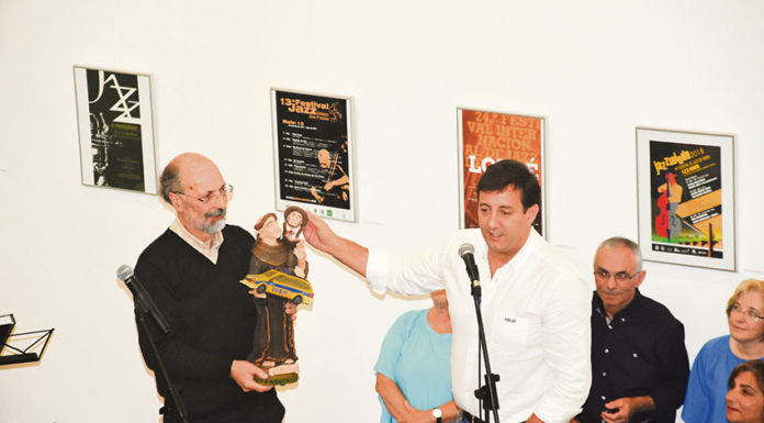 Médico Joaquim Urbano reforma-se e é homenageado por mais de 200 colegas e amigos