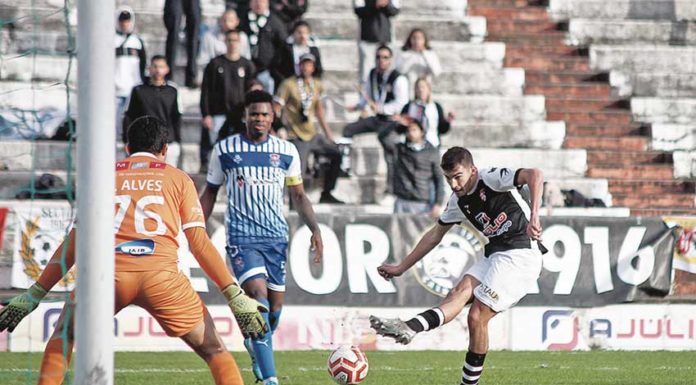 Vitória coloca o Caldas a três pontos do segundo