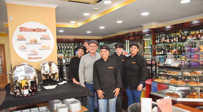 Abriu um novo café-restaurante que trabalha de segunda a segunda