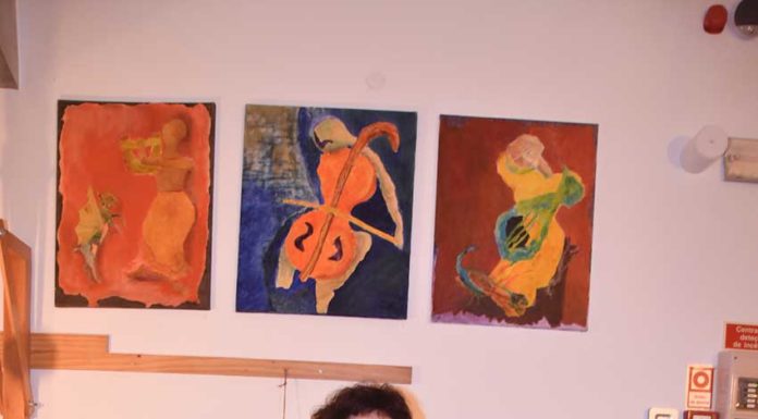 Sara Neyman dá a conhecer a sua pintura no restaurante Geo