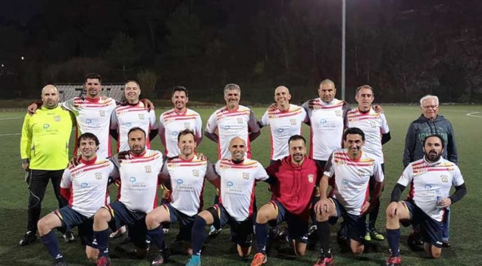 Veteranos do Bairro recebem e goleiam Bocas Secas de Almeirim