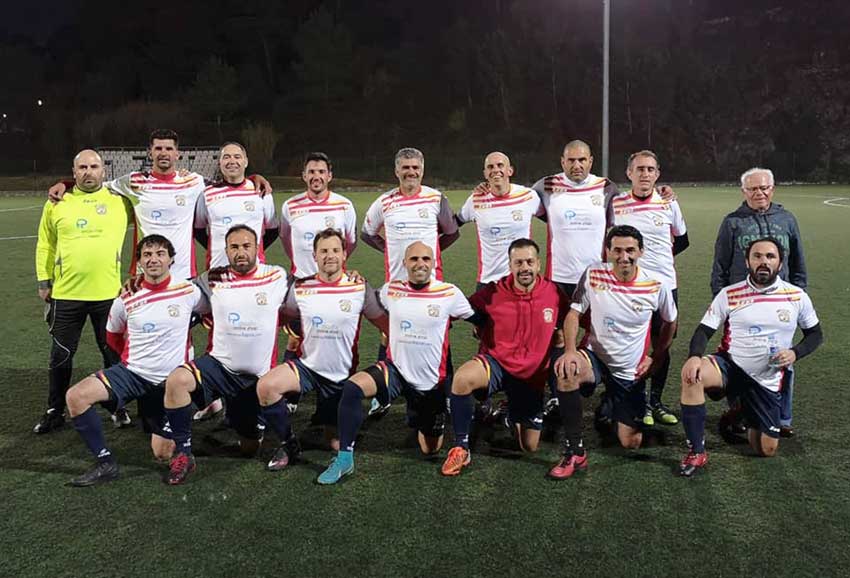 Veteranos do Bairro recebem e goleiam Bocas Secas de Almeirim