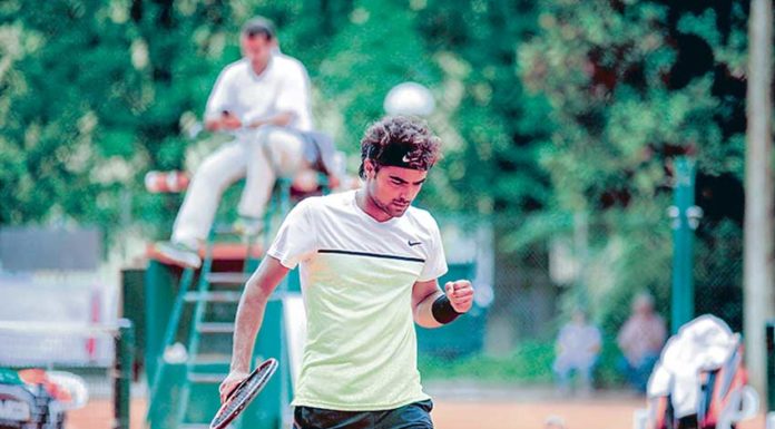 Ténis: Frederico Silva segue no Challenger de Astana