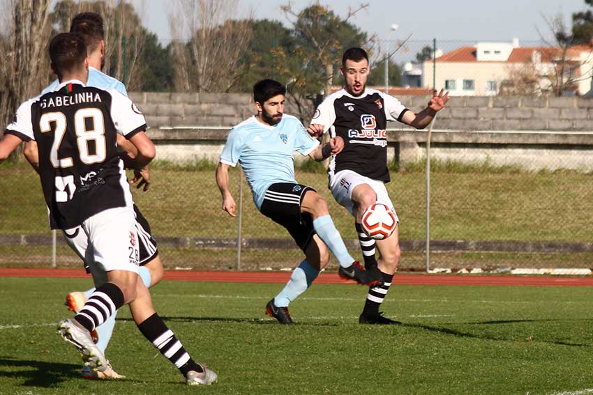 Caldas fecha a primeira volta em quinto