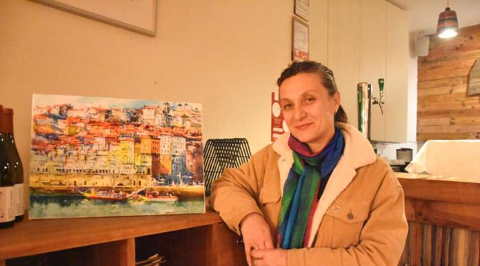 Pintora da Geórgia retrata aguarelas lusas