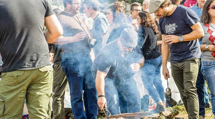 Milhares de pessoas participam na tradicional romaria ao Santo Antão em Óbidos