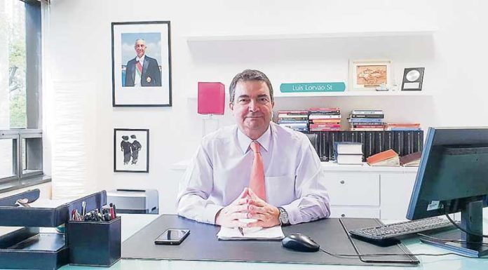 Diplomata alcobacense Luís Lorvão termina carreira de embaixador em Singapura