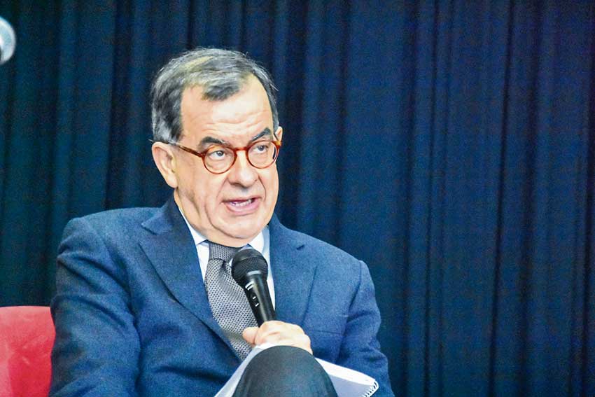 “O factor fundamental de desenvolvimento chama-se aprendizagem”