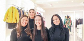 Abriu a loja de roupa Ferrache na Rua das Montras