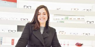 Ergovisão com portas abertas no Edifício Caldas Shopping