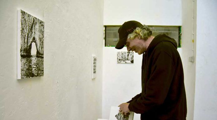 João Belga lançou livro de artista no Centro de Artes