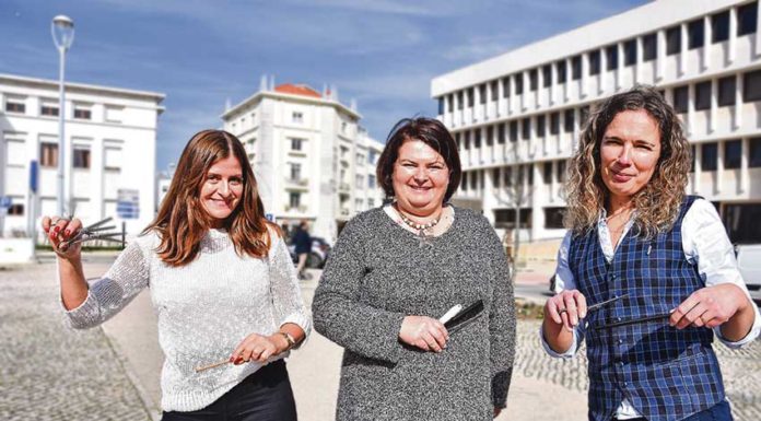 São elas que lhes tratam da barba e cabelo