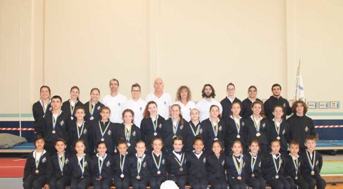 Acrotramp vence em casa