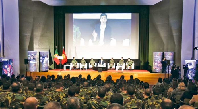 Exército quer tornar-se mais atractivo para as mulheres