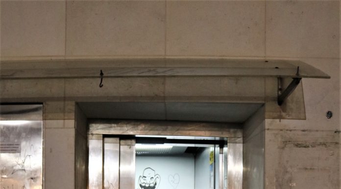 Elevador da Praça 5 de Outubro já está a funcionar