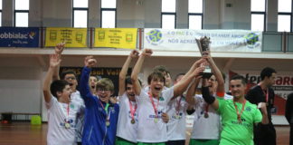 Peniche Amigos Clube celebrou a dobradinha em iniciados