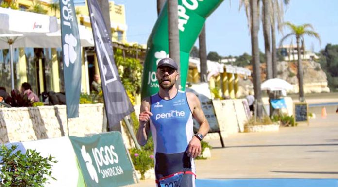 Márcio Neves festeja título nacional em Portimão