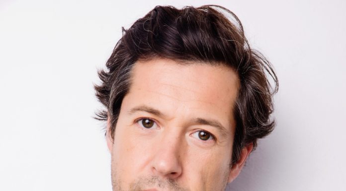 Actor caldense volta a interpretar par romântico em novela da TVI