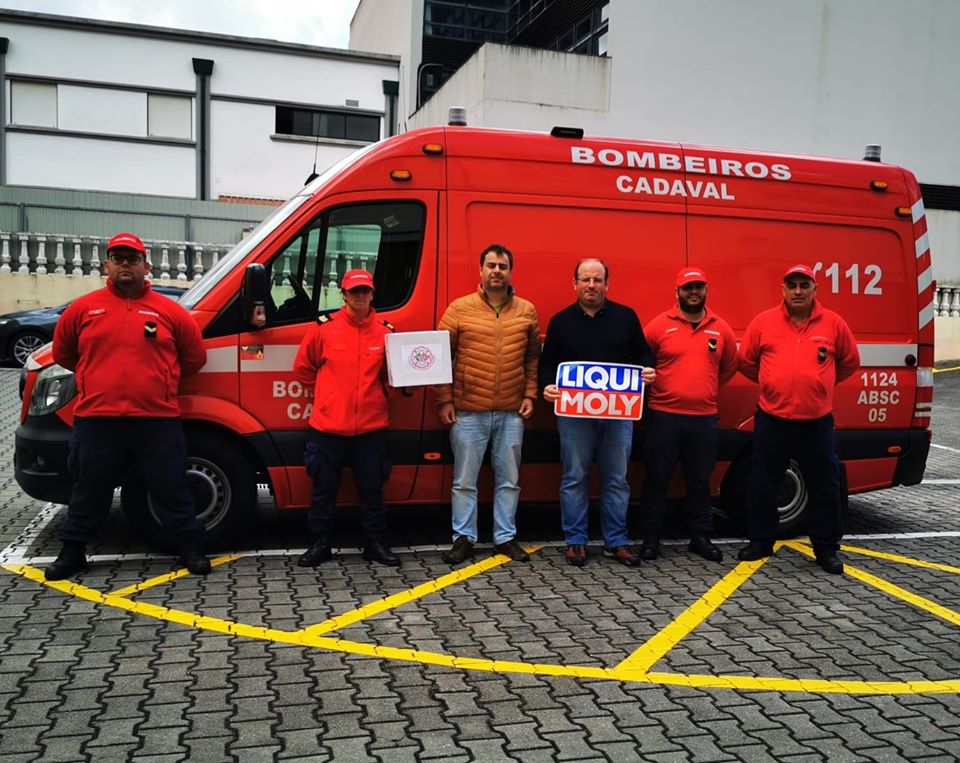 Bombeiros do Cadaval agradecem oferta de material
