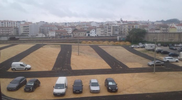 Parque de estacionamento junto à Rotunda da Fonte Luminosa abre ao público