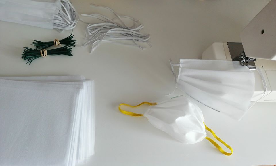 Coronavírus: Associação de Artesãos das Caldas colabora na execução de máscaras