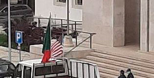 PSP impede protesto de cidadão em frente ao tribunal